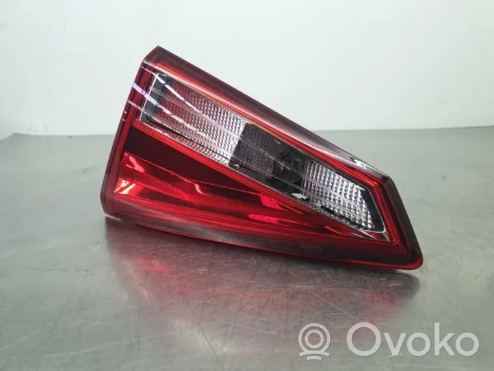 Seat Arona Lampy tylnej klapy bagażnika 