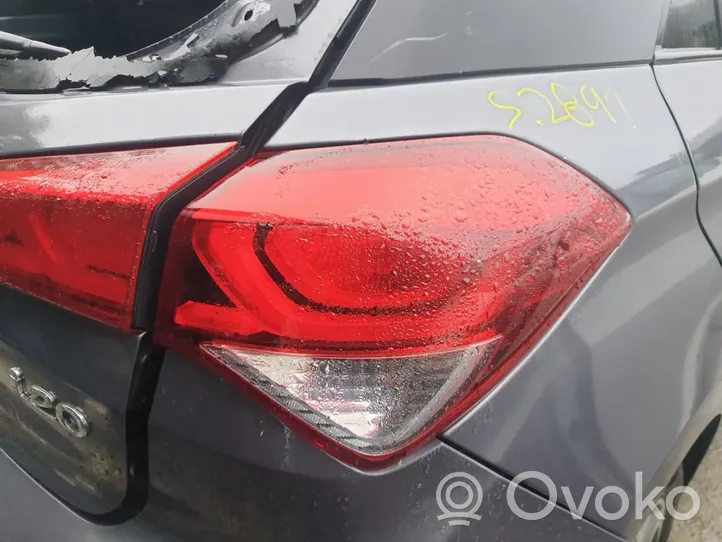 Hyundai i20 (GB IB) Lampy tylnej klapy bagażnika 