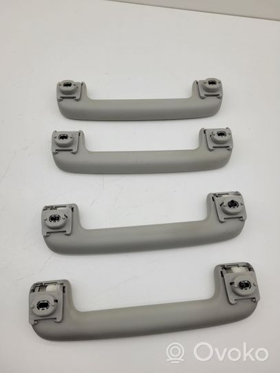 Audi A8 S8 D3 4E Un set di maniglie per il soffitto 4E0857607B