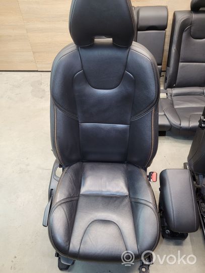 Volvo V40 Cross country Interior set 