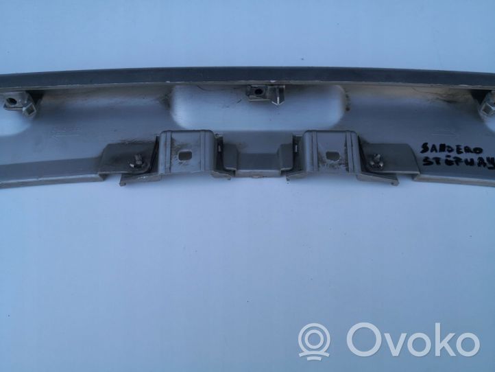 Dacia Sandero Borde del parachoques delantero 620729362