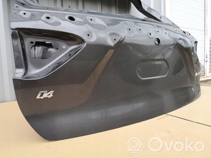 Maserati Levante Aizmugurējais pārsegs (bagāžnieks) KLAPA MASERATI LEVANTE   