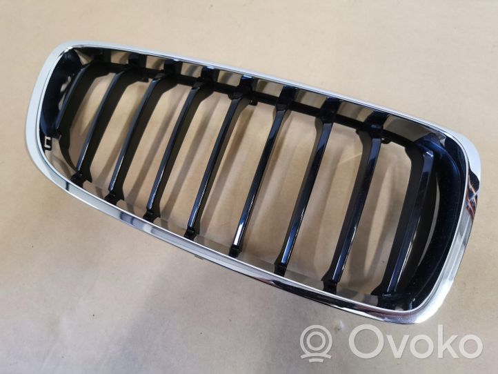 BMW 4 F36 Gran coupe Grille calandre supérieure de pare-chocs avant 