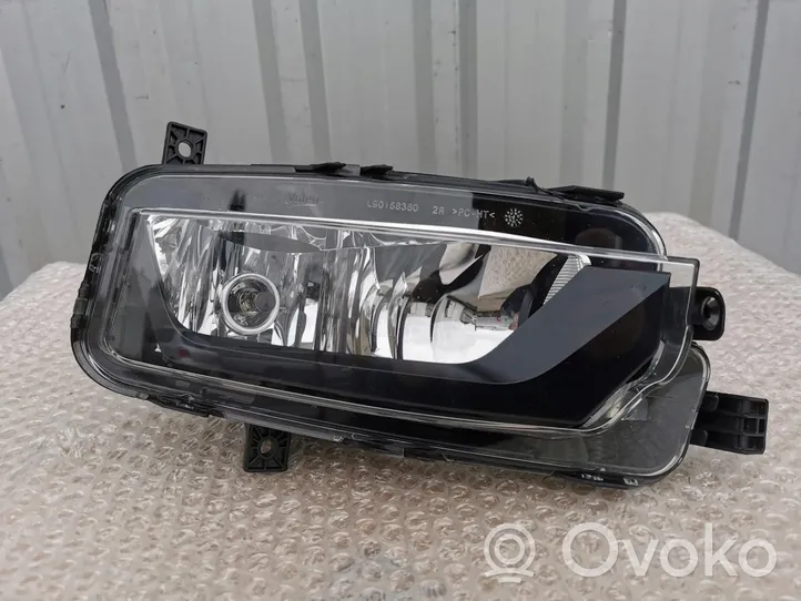 Volkswagen Multivan T6 Światło przeciwmgłowe przednie 7LA941662A