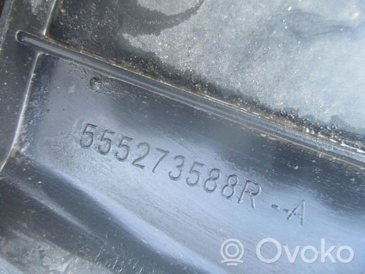 Renault Clio IV Osłona środkowa podwozia 555273588R