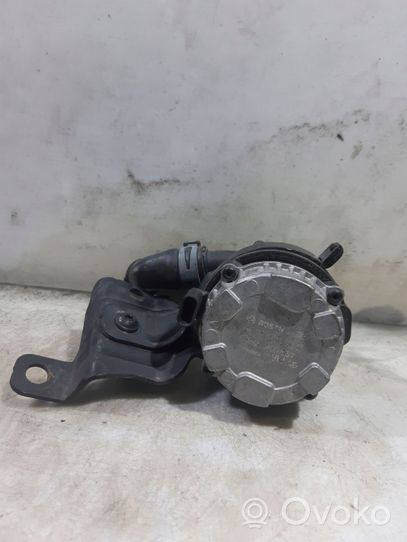 Volkswagen Touareg III Zusatzwasserpumpe 04L965567