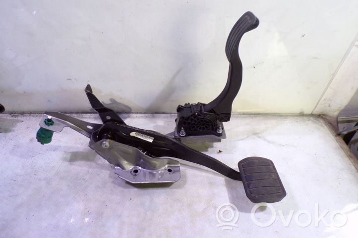 Citroen C4 II Picasso Assemblage pédale 9674829780