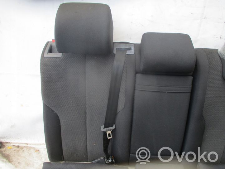 Volkswagen PASSAT B6 Sedile posteriore 