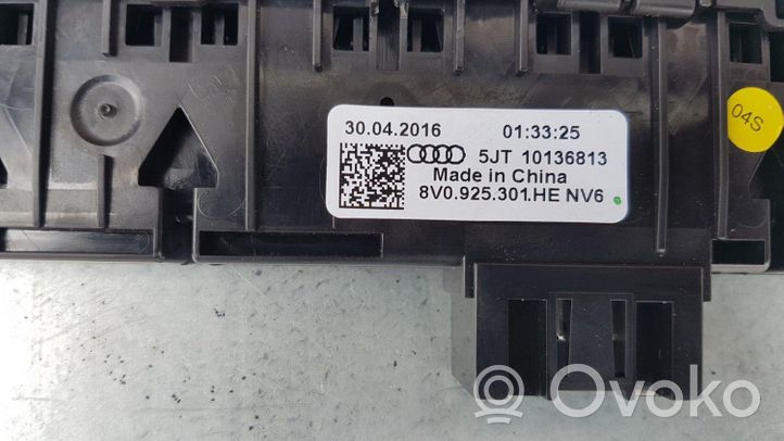 Audi A3 S3 8V Interrupteur antibrouillard 8V0925301HE