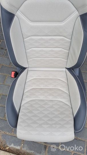 Volkswagen Touareg III Fotel przedni kierowcy 