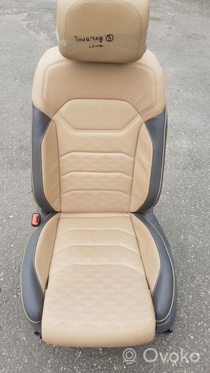 Volkswagen Touareg III Asiento delantero del conductor 