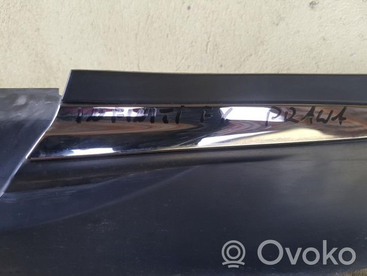 Infiniti FX Front sill (body part) 