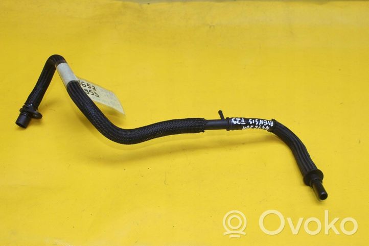 Toyota Avensis T270 Vacuum line/pipe/hose 