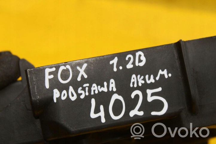 Volkswagen Fox Podstawa / Obudowa akumulatora 6Q0915331D