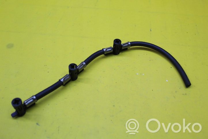 Audi A4 S4 B7 8E 8H Fuel return line/hose 