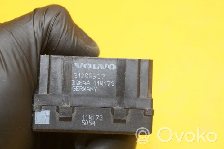 Volvo S60 Sėdynių šildymo rėlė 