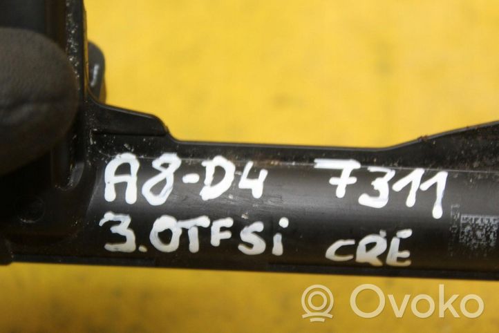 Audi A8 S8 D4 4H Listwa wtryskowa 06E133681L