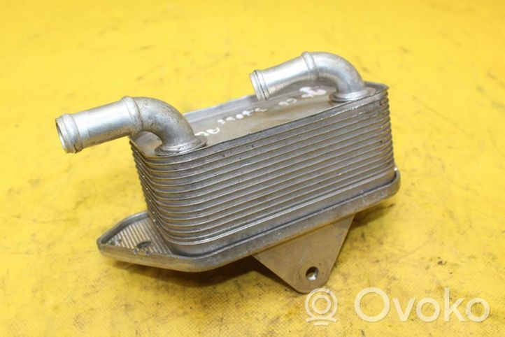 Audi A6 S6 C6 4F Radiatore dell’olio del motore 