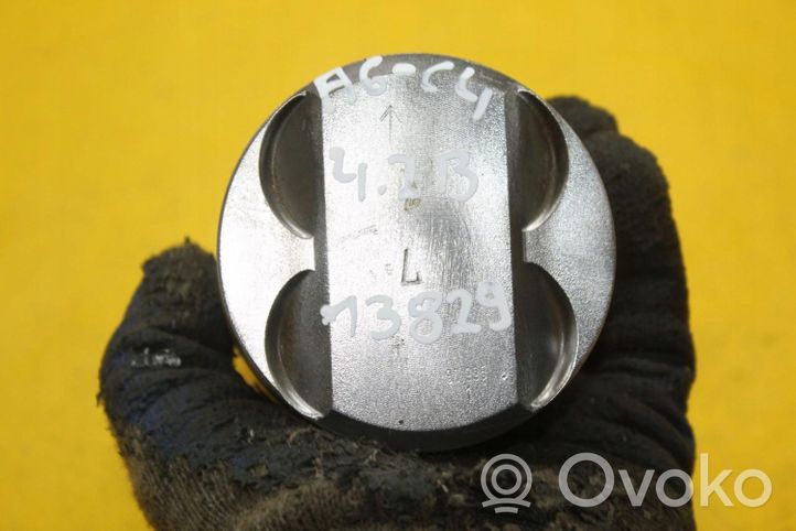 Audi A6 S6 C4 4A Piston with connecting rod 077B