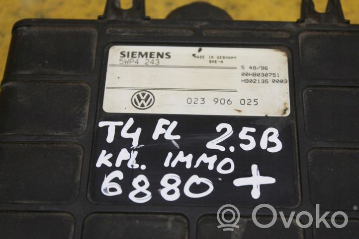Volkswagen Transporter - Caravelle T4 Komputer / Sterownik ECU i komplet kluczy 