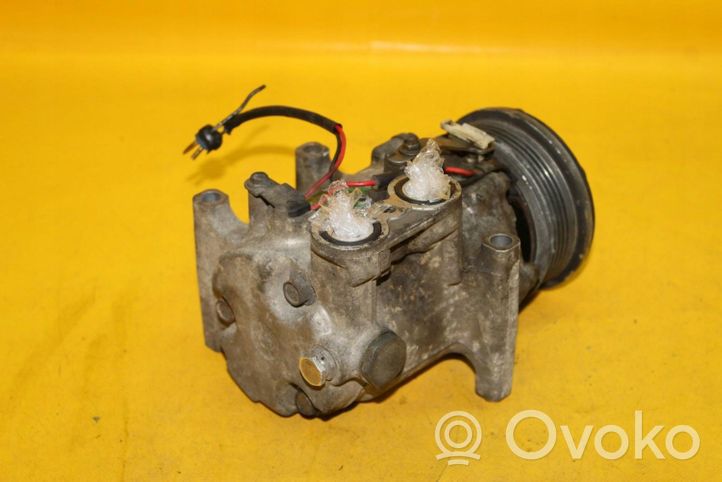 Ford Fiesta Compressore aria condizionata (A/C) (pompa) 