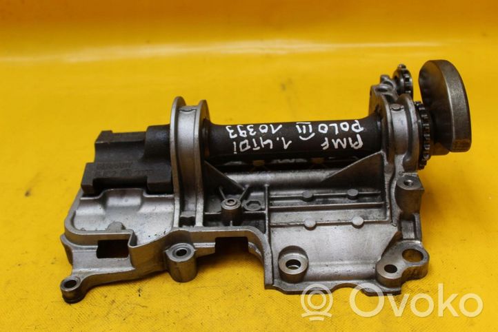 Volkswagen Polo III 6N 6N2 6NF Eje de equilibrio de la bomba de aceite 045103127D