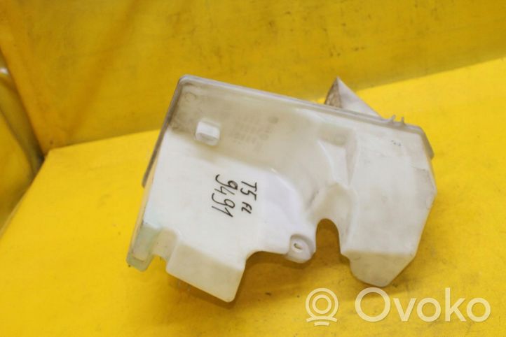 Volkswagen Multivan T5 Windshield washer fluid reservoir/tank 