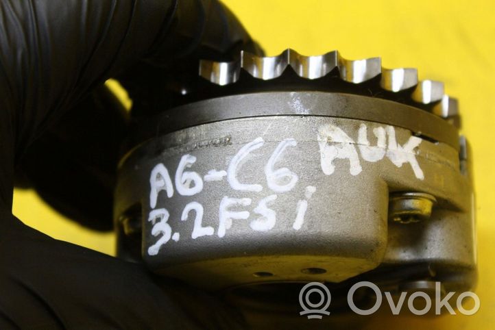 Audi A6 S6 C6 4F Muu moottorin osa 06E109084G