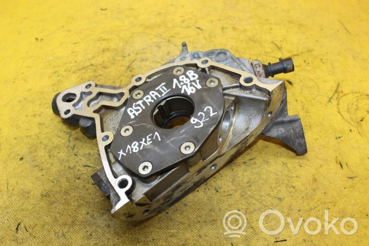 Opel Astra G Pompe à huile 90536036