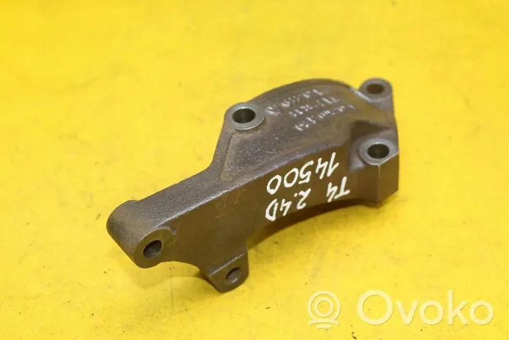 Volkswagen Transporter - Caravelle T4 Engine mount bracket 02B409305M