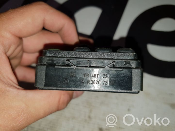 Mercedes-Benz ML W163 Interruttore di controllo del sedile A1638202210