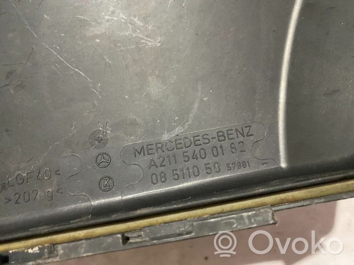 Mercedes-Benz E W211 Coperchio scatola dei fusibili a2115400182