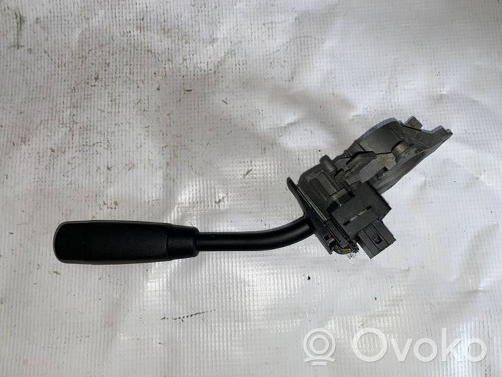 Mercedes-Benz CLK A208 C208 Palanca de control del limpiaparabrisas 2085450010