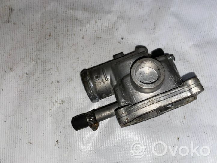 Mercedes-Benz E W210 Boîtier de thermostat / thermostat v2890