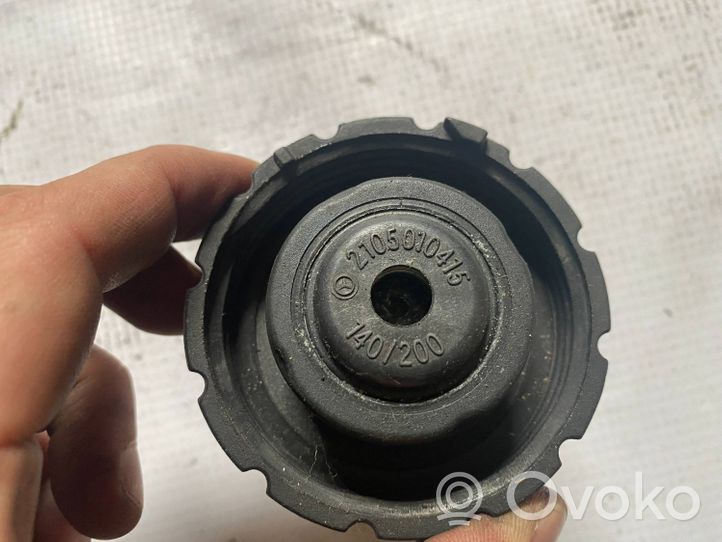 Mercedes-Benz S W220 Vase d'expansion / bouchon de réservoir de liquide de refroidissement 2105010415