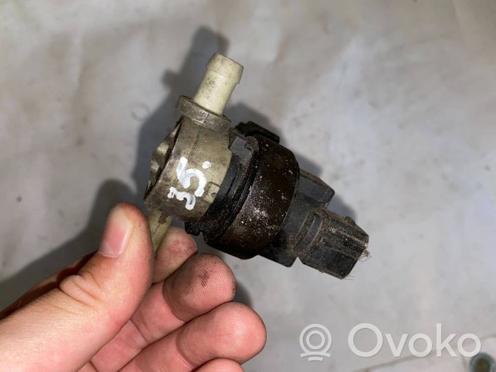 Mercedes-Benz CLK A208 C208 Turboahtimen magneettiventtiili 0004701693