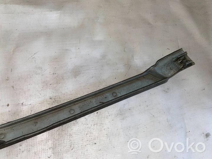 Mercedes-Benz ML W163 Rivestimento sotto il faro/fanale 1638260177