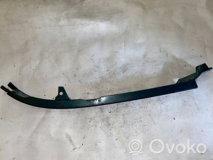 Mercedes-Benz ML W163 Moulure sous phares 1638260177