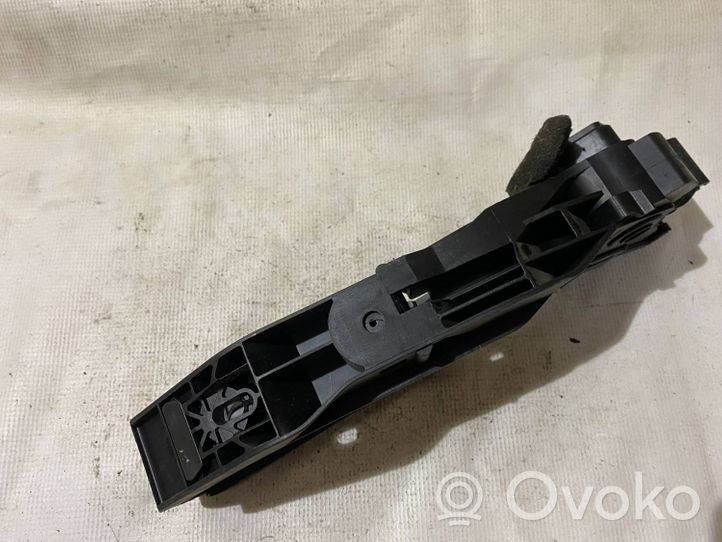 Mercedes-Benz C W203 Accelerator throttle pedal a2113000404