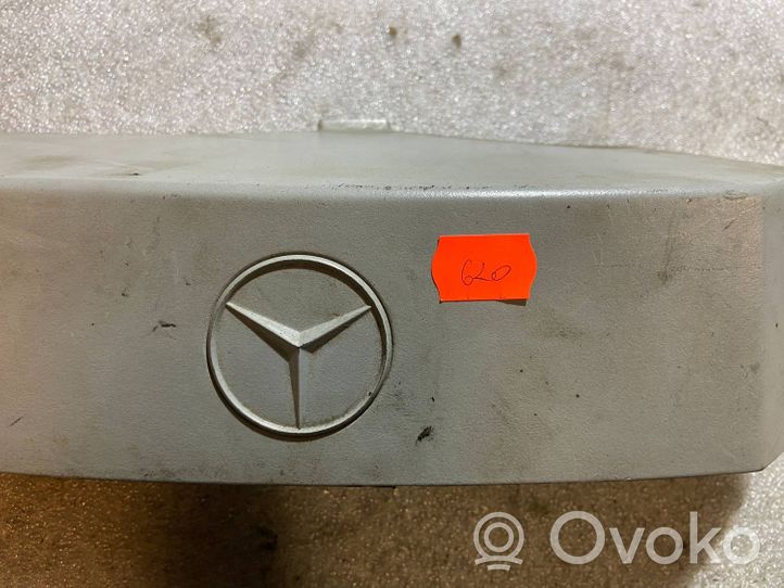 Mercedes-Benz C W203 Engine cover (trim) A1111580185