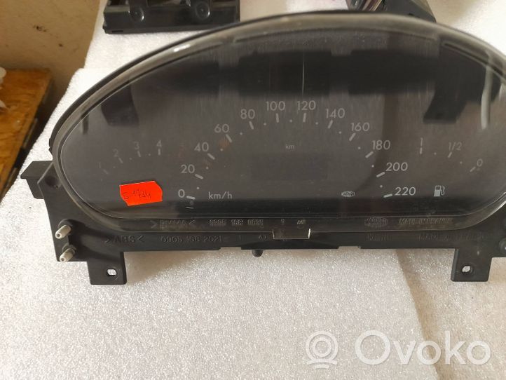 Mercedes-Benz A W168 Tachimetro (quadro strumenti) a1635403911