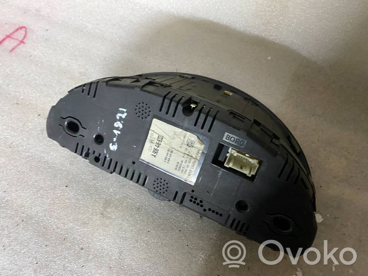 Mercedes-Benz Sprinter W901 W902 W903 W904 Tachimetro (quadro strumenti) a9064460921