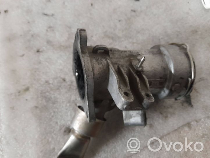 Mercedes-Benz E W211 EGR-venttiilin/lauhduttimen kiinnike a6460900054