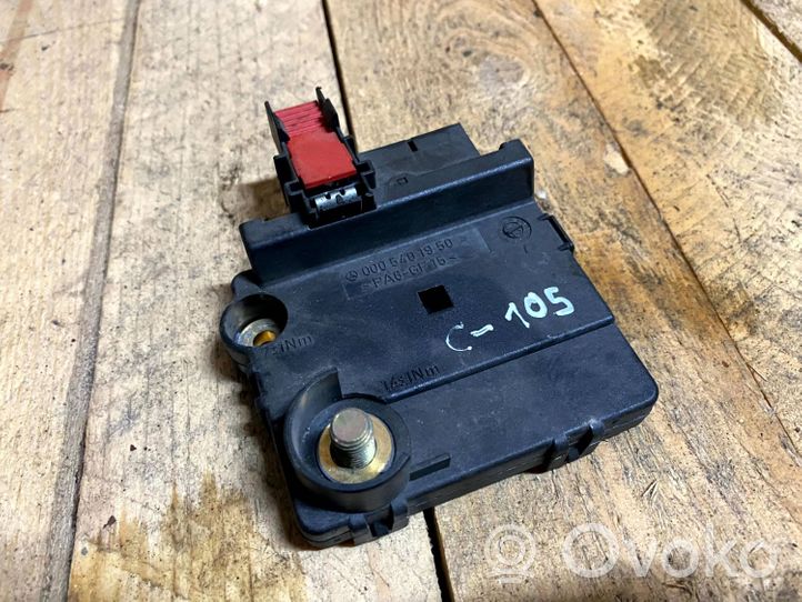 Mercedes-Benz S W220 Module de fusibles a0005401950