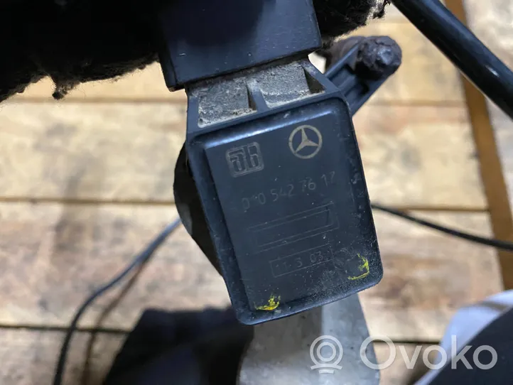 Mercedes-Benz S W220 Capteur de hauteur à suspension pneumatique a0105427617