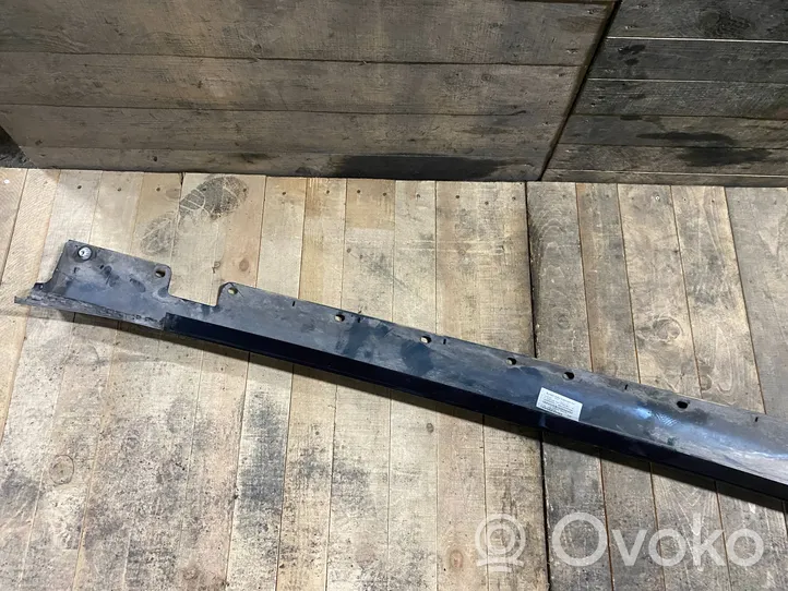 Mercedes-Benz E W211 Sill a2116900340