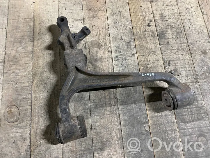 Mercedes-Benz E W210 Fourchette, bras de suspension inférieur avant A2103331302