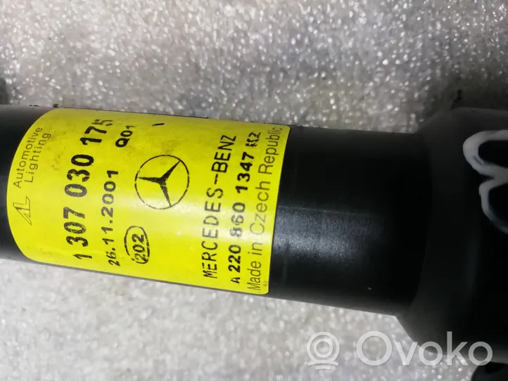 Mercedes-Benz S W220 Ugello a spruzzo lavavetri per faro A2208601347