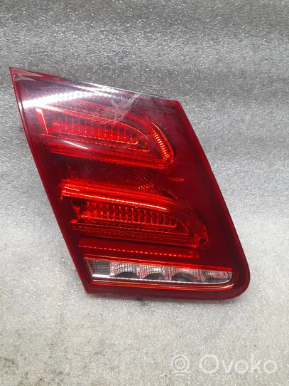 Mercedes-Benz E W212 Lampa tylna 613000