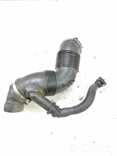 Volkswagen Touran II Turbo air intake inlet pipe/hose 3C0129635